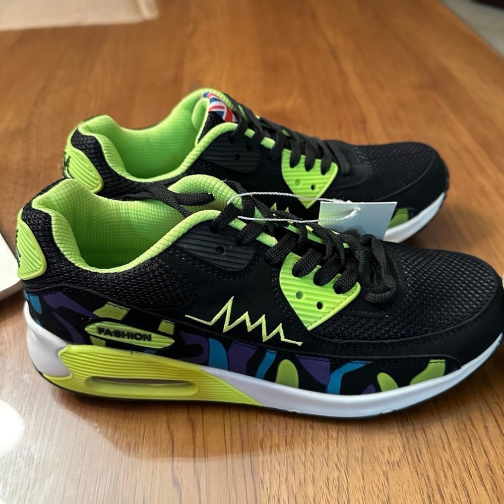 Dadawen Fashion Sports Sneakers